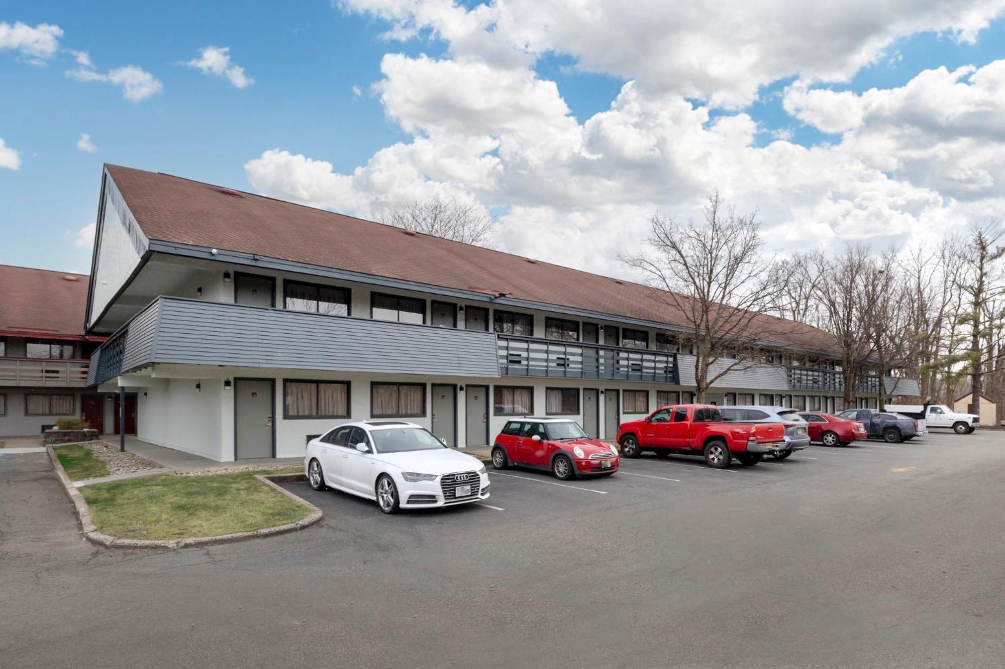 Red Roof Inn Parsippany Ngoại thất bức ảnh
